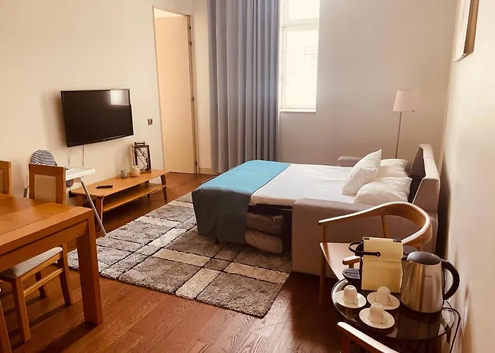 Timeout Market 2 Bedrooms דירה